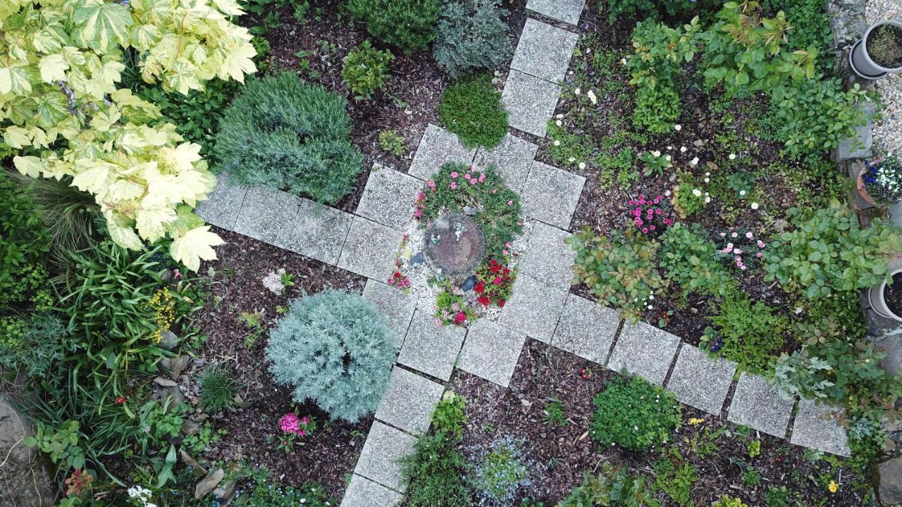 La Maison Des Fleurs Montembœuf エクステリア 写真
